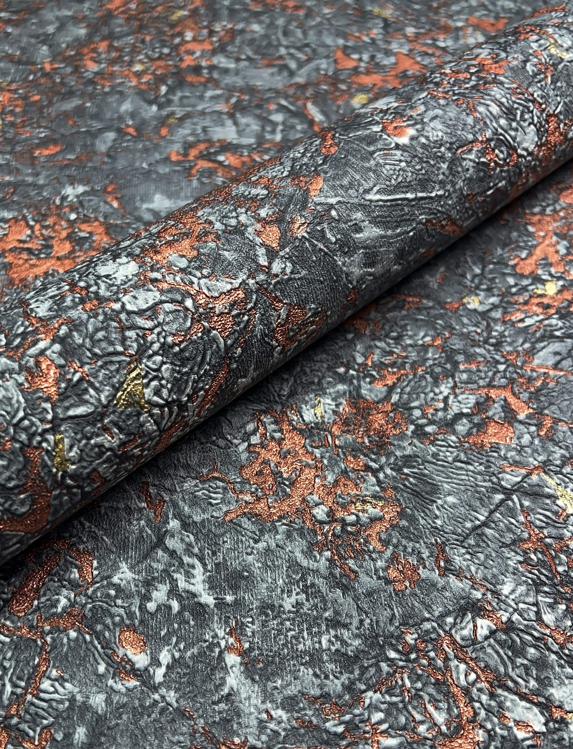 Lava Schwarz