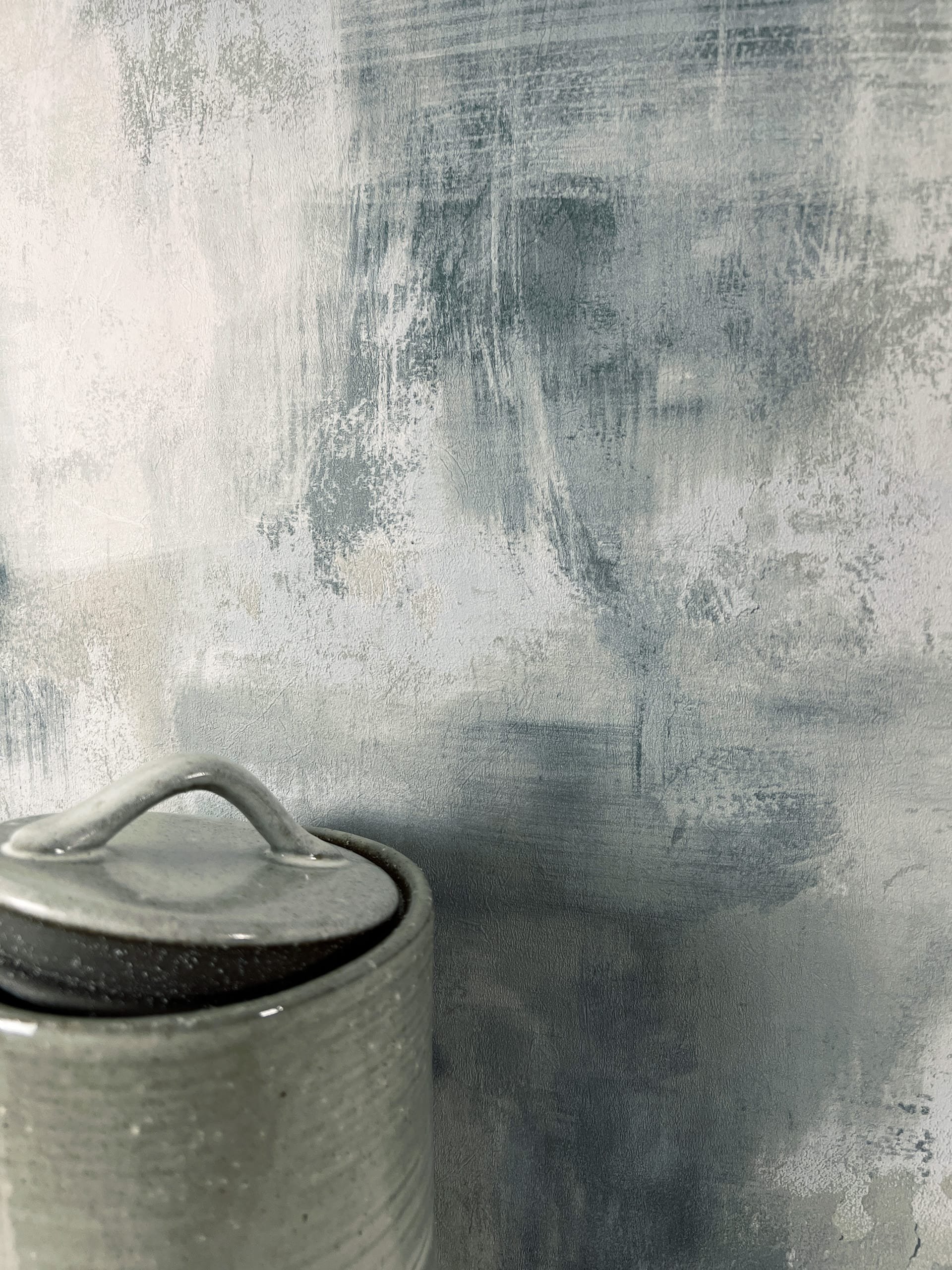 Shakir Grey