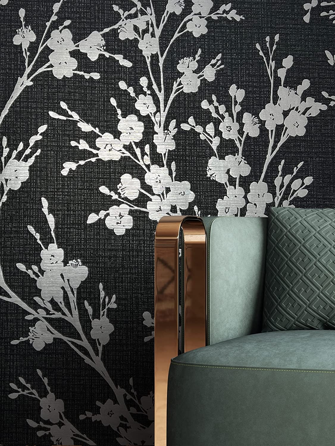 Prado Black Flower